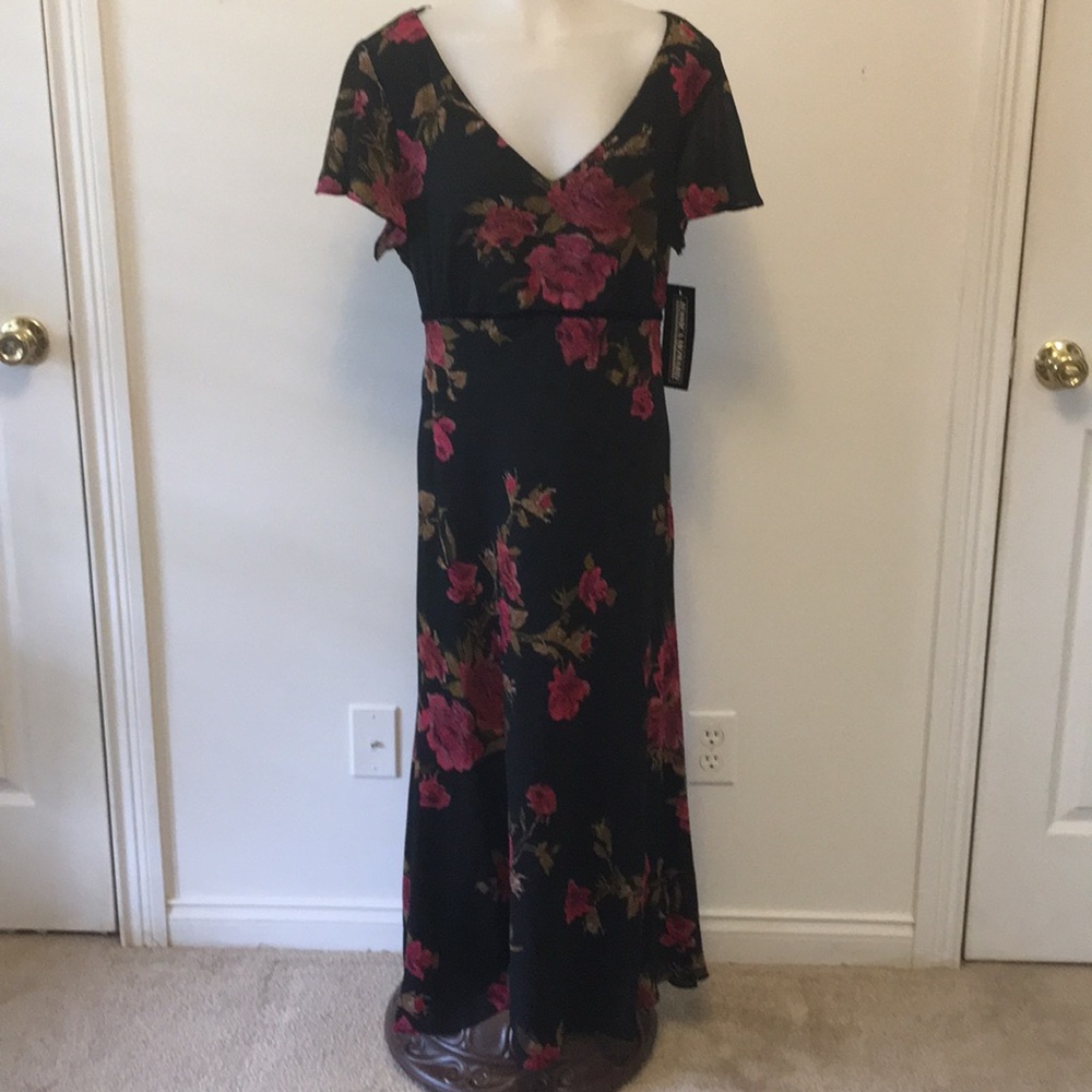 Jessica Howard LG Dress Black Crepe Floral NWT 16